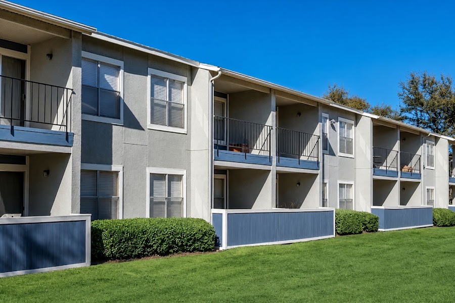 Windsong Place apartments at 1110 E Wintergreen Rd, Desoto, TX