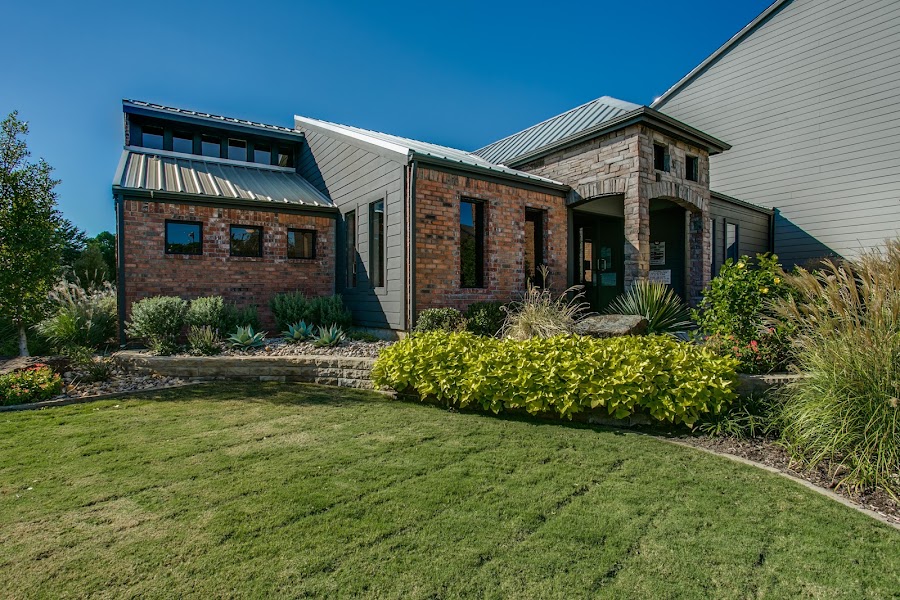 Ladera Ranch apartments at 3303 Esters Rd, Irving, TX