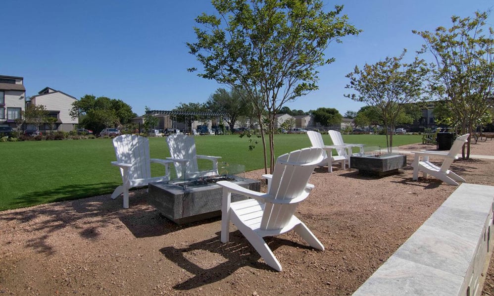 Residences at the Med apartments at 2111 Holly Hall St, Houston, TX