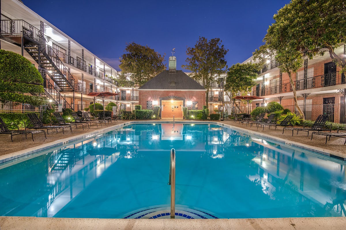Allen House apartments at 3433 W Dallas St, Houston, TX